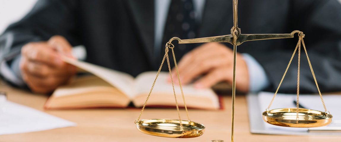 golden-justice-scale